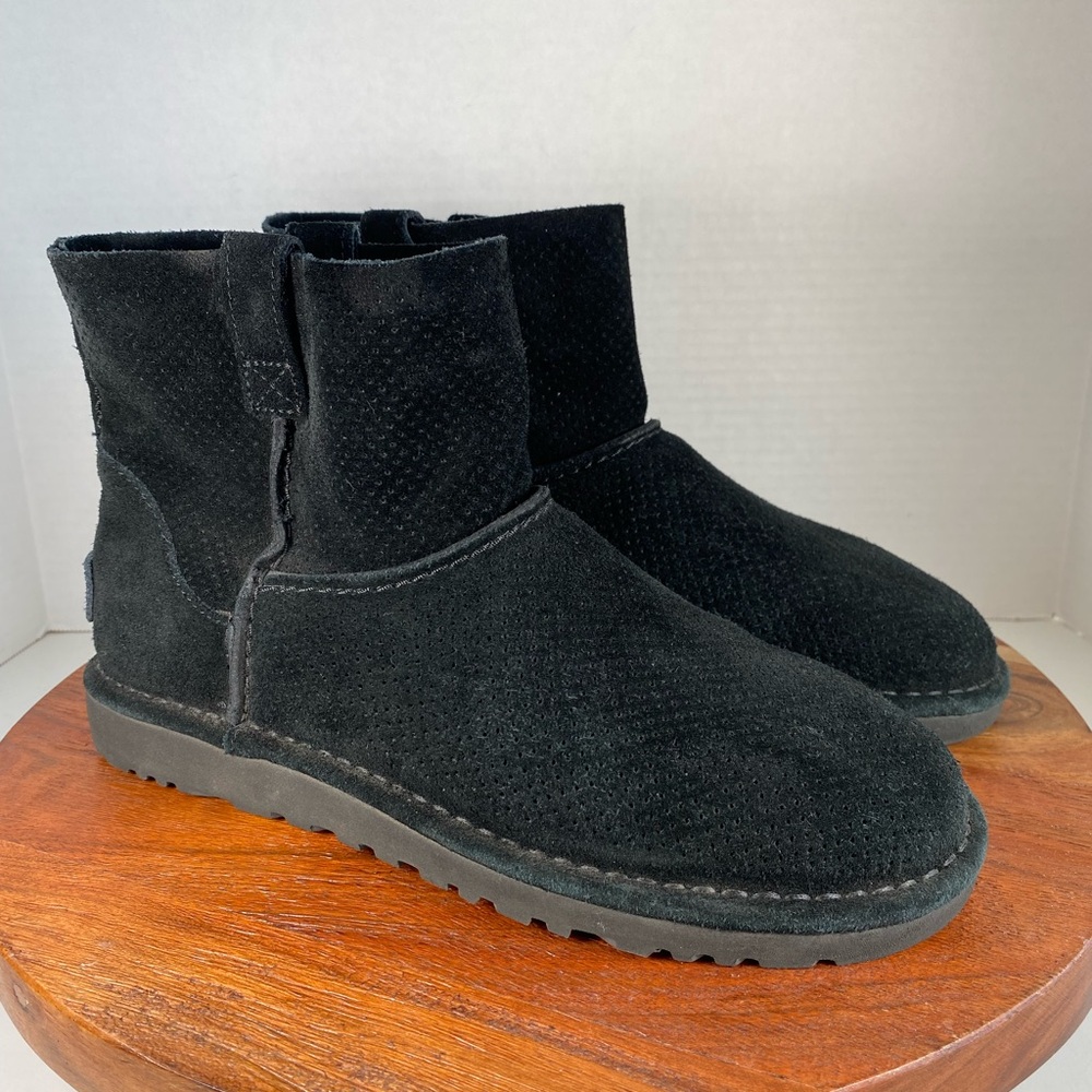 UGG Classic Unlined Mini Perf